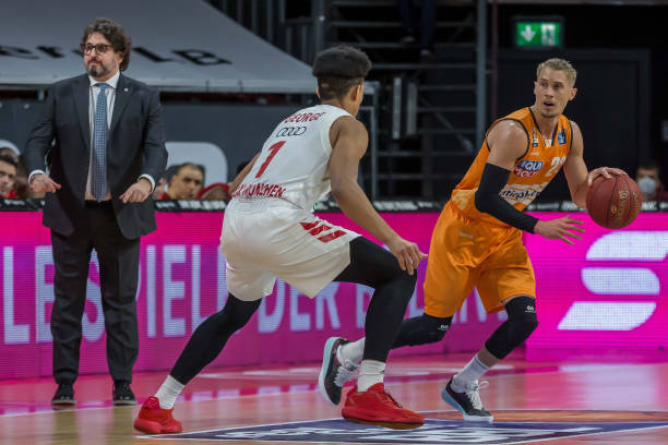 若塔的冷静 若塔的冷静