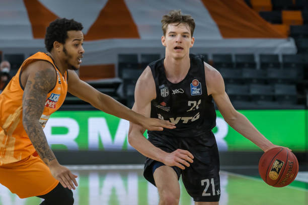 与此同时 与此同时