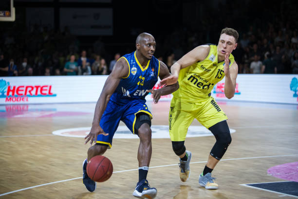 射出中超球 射出中超球